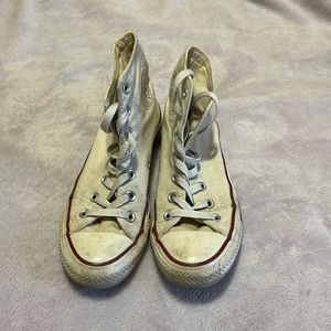 Women’s White Converse- Size 7